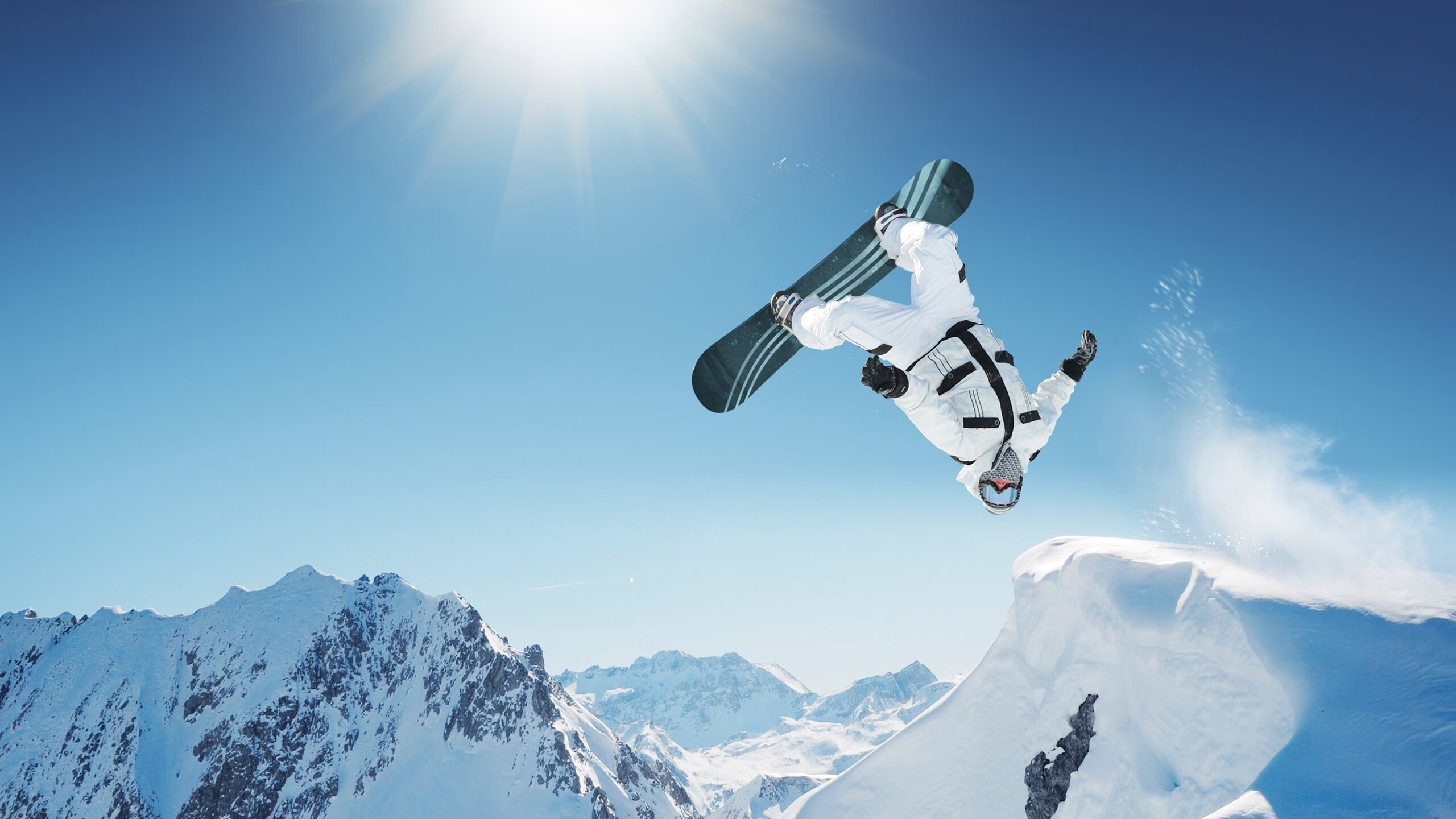 世界杯激情夜：精彩瞬间不停歇！，世界杯超燃视频